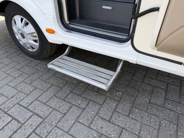 Adria MATRIX 600 DT Nav | Zonnepaneel | Hefbed